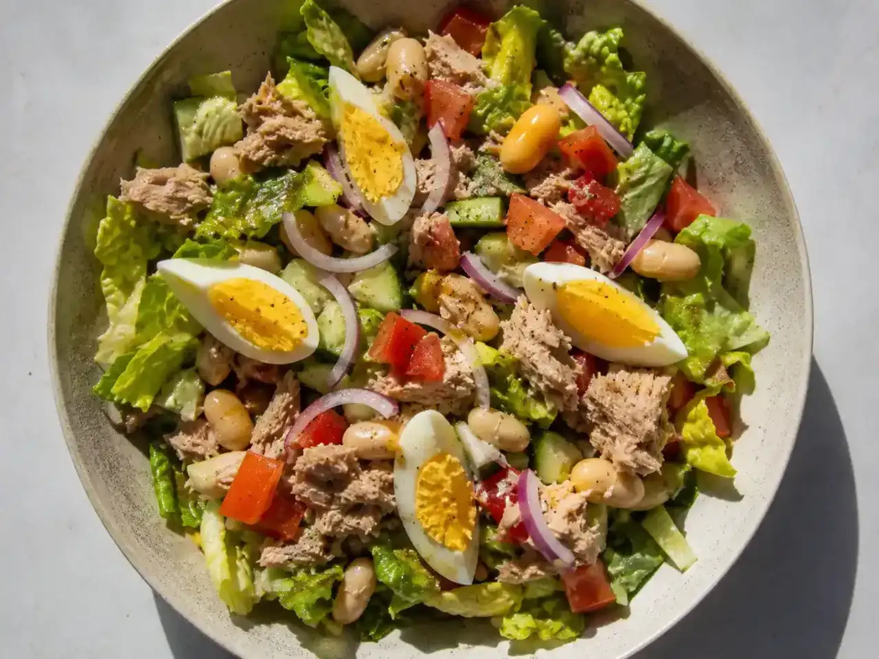 Tonfisksallad - Så gör du den god, mättande & fräsch!